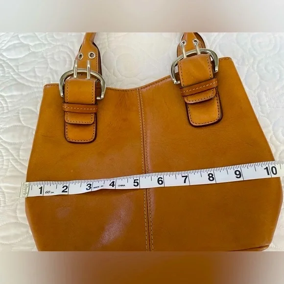 Tignanello Tote Purse with silver buckle detail - Picture 5 of 15